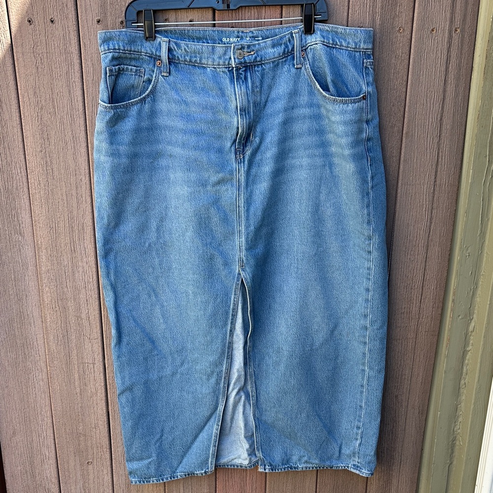 OLD NAVY | Women’s 16 Denim Midrise Maxi Skirt